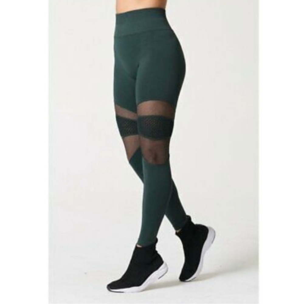 NWT Nux Circle Back Leggings‎ Deep Forest Size Large